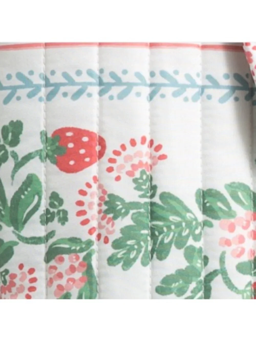 ENVOGUE Reversible Strawberry Floral Striped Outdoor Picnic Blanket